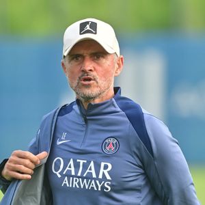 L'entraîneur espagnol du Paris Saint-Germain Luis Enrique - L'équipe du Paris Saint-Germain lors d'une séance d'entraînement en vue de la finale de l'UEFA Champions League contre le club de football anglais Arsenal FC au campus du PSG à Poissy, au nord-ouest de Paris, le 20 mai 2026. © Christian Liewig/Bestimage