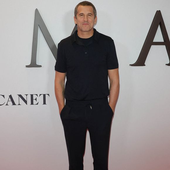 Malgré son besoin de solitude, il souligne l'importance des amitiés et des liens qui lui permettent d'avancer. 

Guillaume Canet (réalisateur du film "Karma") au photocall de la première du film "Karma" au cinéma Pathé Palace à Paris le 13 octobre 2026. © Coadic Guirec / Bestimage