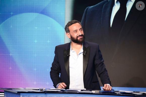 Exclusif - Cyril Hanouna, sur le plateau de l’émission « TPMP » présentée par C.Hanouna et diffusée en direct sur C8, Paris, France, le 11 février 2025. © Jack Tribeca / Bestimage