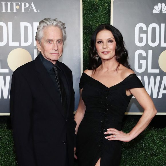 Michael Douglas et Catherine Zeta-Jones se sont mariés, avant d’avoir deux enfants, Dylan et Carys.

Michael Douglas et Catherine Zeta-Jones - Photocall - cérémonie des Golden Globes au Rockefeller Center à New York. © Cindy Ord/NBC via ZUMA Wire / Bestimage