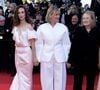 La réalisatrice a monté les marches main dans la main avec sa fille Tess Barthélémy.

Tess Barthélemy, Judith Godrèche, Annie Ernaux - Montée des marches du film " El Ser Querido " lors du 79ème Festival International du Film de Cannes, le 16 mai 2026. © Olivier Borde / Bestimage