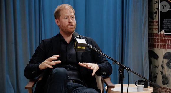 Le prince Harry a mis en garde les parents contre la publication du visage de leurs enfants sur les réseaux sociaux lors d'un podcast en 2025.
Crédit : JLPPA / Bestimage