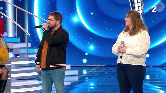 Des anciens amoureux se retrouvent sur le plateau de "N'oubliez pas les paroles", émission du 20 mars 2025, sur France 2