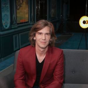 Avec sa voix forte de ténor, Amaury Vassili fait revivre sur scène des chansons de la variété française

Exclusif - Amaury Vassili - Enregistrement de l'émission "OlympiaScope", présentée par B.Montiel et diffusée le 26 avril 2025 sur Olympia TV, une chaîne du groupe Canal+ et en replay sur myCANAL. Le 29 mai 2024 
© Jack Tribeca / Bestimage