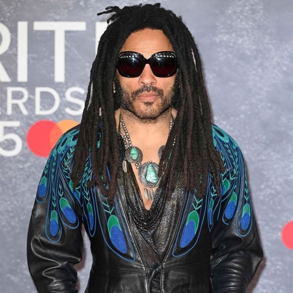 "Vanessa était la femme parfaite, mais elle est arrivée au mauvais moment. Je le regrette." ajoutait-il.

 London, UNITED KINGDOM  - Celebrities arrive at the The BRIT Awards 2025 at Intercontinental Hotel London - The O2 in London, England. © Backgrid Bestimage