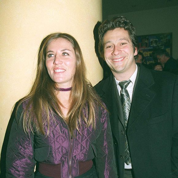 puis la comédienne Mathilde Seigner,

Mathilde Seigner et Laurent Gerra à Paris en 2001 © COADIC GUIREC / BESTIMAGE