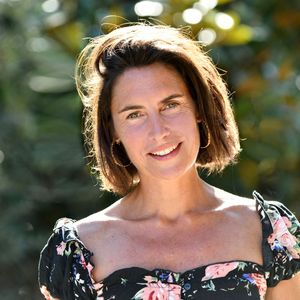 Alessandra Sublet savoure chaque instant passé auprès de ses enfants. Elle insiste sur l’importance de ces moments simples...

Alessandra Sublet - 25ème édition du Festival du Livre de Nice, sous la présidence d'honneur de J. Julliard, historien, essayiste et journaliste à Nice le 17 septembre 2021. © Bruno Bebert/Bestimage