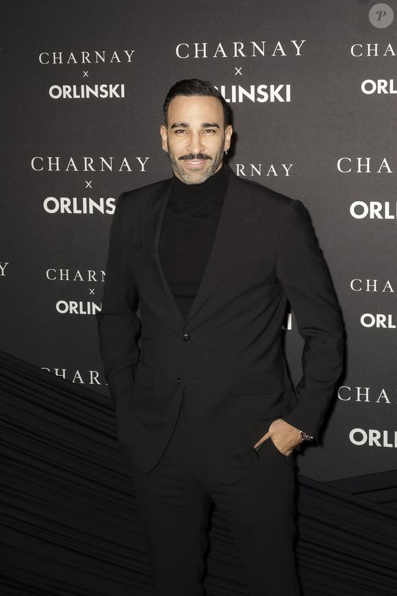 En juin 2025, l'ancien footballeur disait avoir la phobie du mariage

Adil Rami lors de la soirée Charnay x Orlinski à l'occasion du lancement de leur collection capsule exclusive à L'Atelier Vendôme à Paris le 13 novembre 2025.

© Jack Tribeca / Bestimage