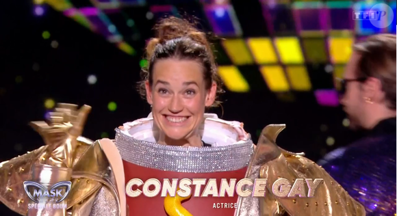 C'était Constance Gay, sa partenaire de jeu dans Flashback !

Constance Gay était Lady Saucisse dans Mask Singer, capture d'écran TF1
