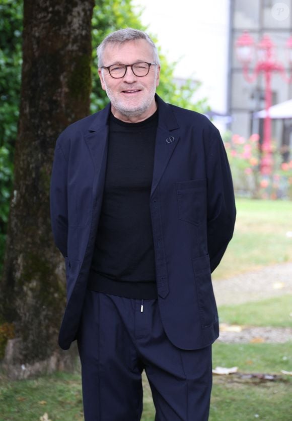 Laurent Ruquier - Photocall avec l'équipe de l'émission de radio "Les grosses têtes" lors de la 17ème édition du Festival du Film Francophone de Angoulême (FFA). Le 29 août 2024
© Coadic Guirec / Bestimage