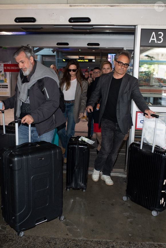 Raphaël Lancrey-Javal est très actif dans l'immobilier.

Laura Smet et son mari Raphaël Lancrey-Javal - Les célébrités arrivent à l'aéroport de Nice lors du 75ème Festival International du Film de Cannes, à Nice, France, le 16 mai 2023. © Da Silva-Perusseau/Bestimage