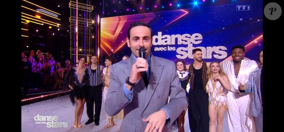 "Vous l'avez compris, si on fait le tour, je fais l'appel, il manque Lucie ce soir, qui est dans l'incapacité de danser", a déclaré en direct Camille Combal

Prime de "Danse avec les stars" sur TF1, le 3 avril 2026.
