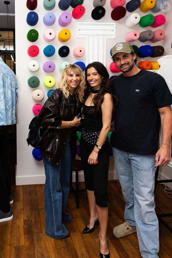 Exclusif - Isabelle Hugonie, Ninon Dechavanne et Jean-Baptiste Vernassiere à l'inauguration de la boutique de Ninon Dechavanne un Tufting Studio, un atelier dédié à l'exploration créative,où chacun peut s'initier à l'art du Tufting et concevoir sa propre œuvre, à Paris, France, le 11 septembre 2025. © Julien Sarkissian/Bestimage