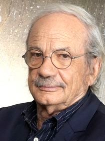 Patrick Chesnais veut vendre sa maison située dans un très chic et discret village de la côte atlantique