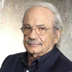 L'île de Ré est bien connue pour être le repaire privilégié des stars françaises, et Patrick Chesnais ne fait pas exception à la règle ! 

Exclusif - Portrait de Patrick Chesnais lors de l'enregistrement de l'émission "Chez Jordan de Luxe" à Paris. 
© Cédric Perrin / Bestimage