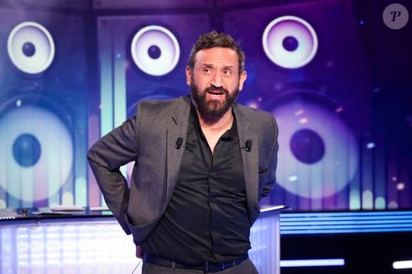 Exclusif - Cyril Hanouna, sur le plateau de l’émission « TPMP » présentée par C.Hanouna et diffusée en direct sur C8, Paris, France, le 08 janvier 2025. © Jack Tribeca / Bestimage