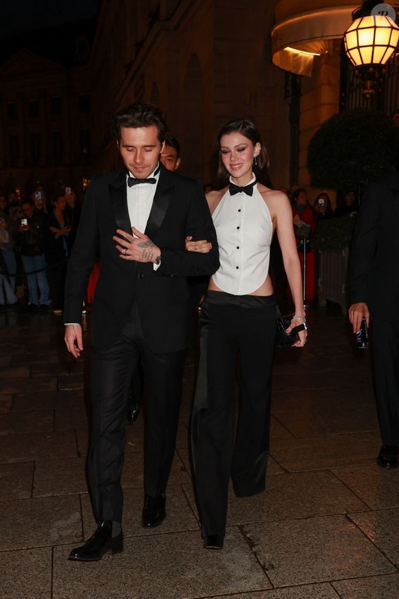 Brooklyn Beckham et Nicola Peltz à la Fashion Week de Paris, septembre 2024. @Backgrid USA / Bestimage