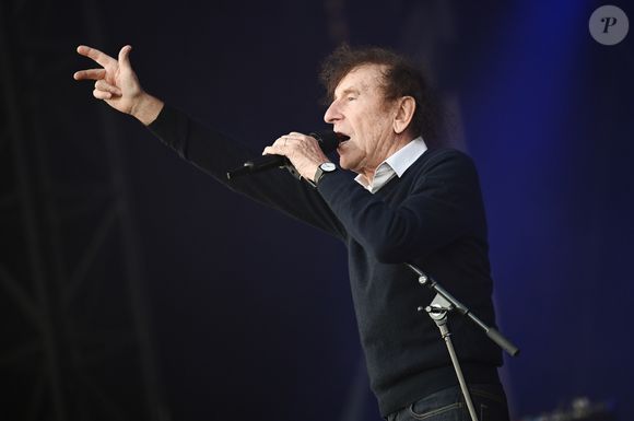 "Cela peut sembler un peu cul-cul mais tirer sur de si jolies petites bêtes... Bon, c'est un truc local, une tradition", avait -il lâché aux équipes du "Petit Solognot".

Alain Souchon - Fête de l'Humanité à La Courneuve, France, le 12 septembre 2021. © Lionel Guericolas/MPP/Bestimage