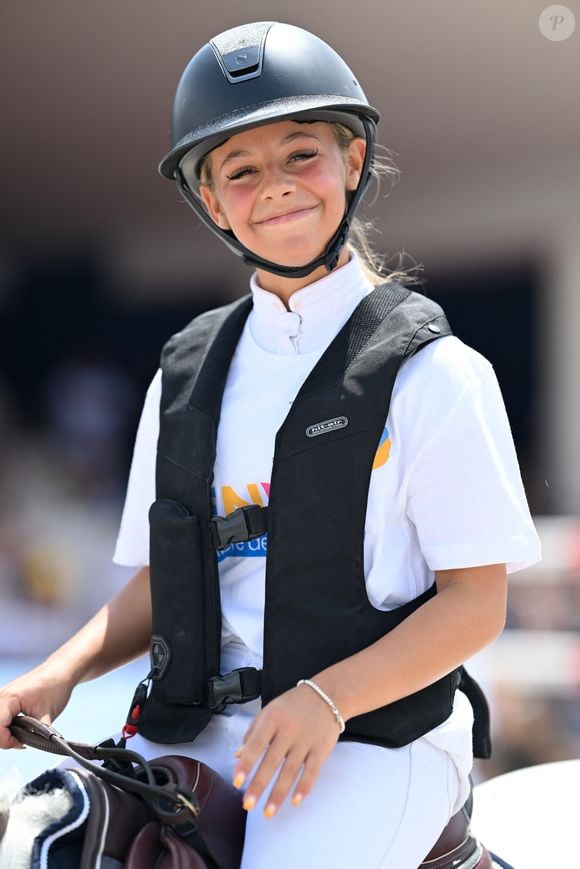 Giulia Sarkozy sur Valentine lors de la coupe Kids Cup L'Envol lors du Longines Paris Eiffel Jumping le 20 juin 2025

©Perusseau / Veeren / Bestimage