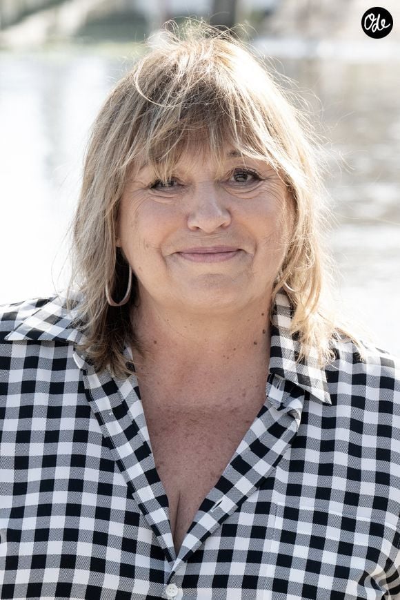 L’actrice assure que l’idée de vivre une nouvelle histoire la fait toujours rêver. 

Michele Bernier participe à la séance photo du film « Parfum du Bonheur » lors du 27e Festival de fiction de La Rochelle, le 19 septembre 2025 à La Rochelle, en France. Photo de David NIVIERE/ABACAPRESS.COM