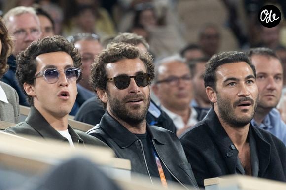Raphaël Kretz, Martin Kretz et Valentin Kretz dans les tribunes lors des Internationaux de France de Tennis de Roland Garros 2025, à Paris, France, le 5 juin 2025. © Jacovides-Moreau/Bestimage