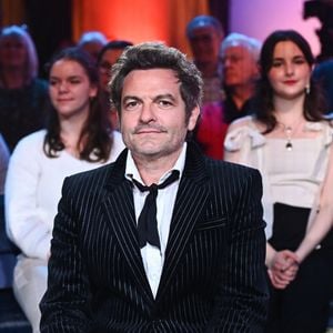 Claire Chazal et André Manoukian sont aux commandes

Exclusif - Matthieu Chedid (Le chanteur M) - Enregistrement de l'émission "Le Grand Echiquier : Spéciale Charles Aznavour" à l'Opéra royal de Versailles, présentée par C.Chazal et A.Manoukian, et diffusée sur France 2 le 29 mai 2025. © Guillaume Gaffiot/Bestimage