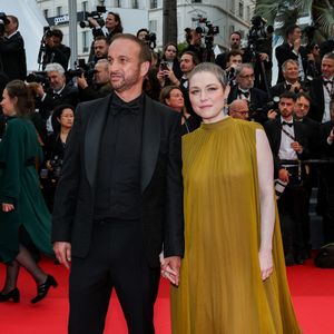 Michel Ferracci et sa femme Emilie Dequenne - Montée des marches du film « Le deuxième acte » pour la cérémonie d’ouverture du 77ème Festival International du Film de Cannes, au Palais des Festivals à Cannes. Le 14 mai 2024
© Jacovides-Moreau / Bestimage