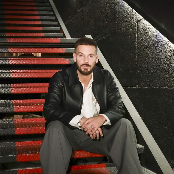 Matt Pokora dans les coulisses de l'enregistrement de l'émission "La fête de la chanson française - 20 ans d'émotions" présentée par L. Thilleman et A. Manoukian, et diffusée le 17 avril sur France 3 à Paris, en France, le 9 décembre 2025.

© Jack Tribeca/Bestimage