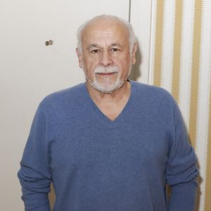 Exclusif - Francis Perrin lors du tournage de "Sur Scène Avec" à Paris le 7 novembre 2024.