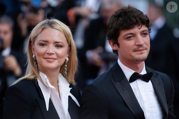 Niels Schneider et sa compagne Virginie Efira - Montée des marches du film "Hors Normes" pour la clôture du 72ème Festival International du Film de Cannes. Le 25 mai 2019
