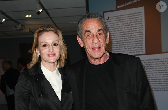 Thierry Ardisson et sa femme Audrey Crespo-Mara - Vernissage de l'exposition Jean Gabin à l'Espace Landowski / Musée des Années 30 à Boulogne-Billancourt le 8 mars 2022. © Coadic Guirev/Bestimage