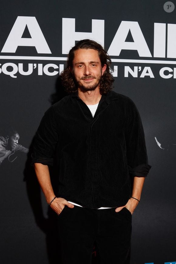 Son fils, en maternelle à Los Angeles, a donné un coup de fourchette en plastique à une camarade de classe.

Exclusif - Guillaume Pley - Photocall de la comédie musicale "La Haine" à la Seine musicale à Boulogne-Billancourt le 11 octobre 2024. 30 ans après sa sortie au cinéma, le film culte "La Haine" fait son retour, sous forme de comédie musicale. © Christophe Clovis / Bestimage