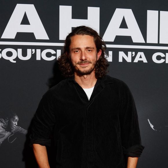 Son fils, en maternelle à Los Angeles, a donné un coup de fourchette en plastique à une camarade de classe.

Exclusif - Guillaume Pley - Photocall de la comédie musicale "La Haine" à la Seine musicale à Boulogne-Billancourt le 11 octobre 2024. 30 ans après sa sortie au cinéma, le film culte "La Haine" fait son retour, sous forme de comédie musicale. © Christophe Clovis / Bestimage