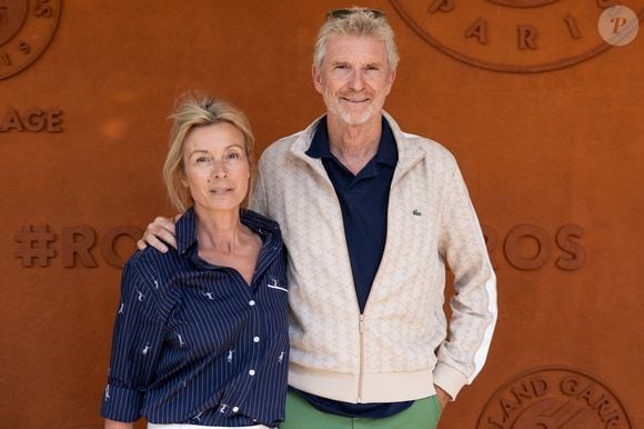 Denis Brogniart et sa femme Hortense Brogniart au village lors des Internationaux de France de Tennis de Roland Garros 2026. Paris, le 1er juin 2026. © Jacovides / Moreau / Bestimage