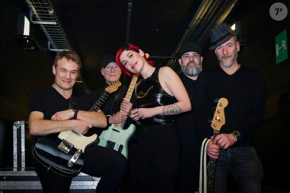 Exclusif - Jennifer Ayache et Superbus en backstage du concert solidaire pour les enfants de la guerre "Ensemble à l'Olympia" à Paris présenté par EliseCare le 10 février 2025.

© Jack Tribeca / Pierre Perusseau / Bestimage