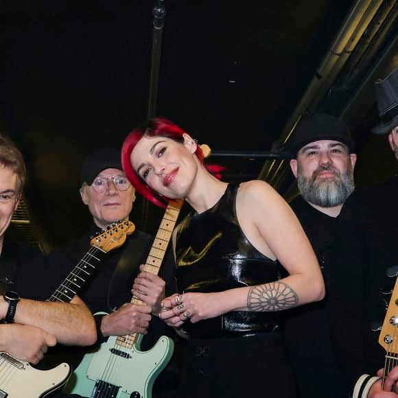 Exclusif - Jennifer Ayache et Superbus en backstage du concert solidaire pour les enfants de la guerre "Ensemble à l'Olympia" à Paris présenté par EliseCare le 10 février 2025.

© Jack Tribeca / Pierre Perusseau / Bestimage