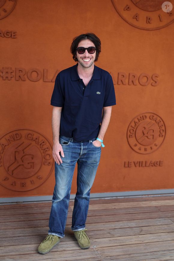 Etienne Carbonnier au village lors des Internationaux de France de Tennis de Roland Garros 2025. Paris, le 29 mai 2025.
© Moreau/Jacovides/Bestimage