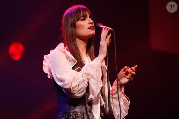 Clara Luciani (Grand prix de la chanson française (créateur, interprète)) - Cérémonie des "Grands prix SACEM 2022" à la Maison de la radio, le 13 décembre 2022. © Christophe Clovis / Bestimage