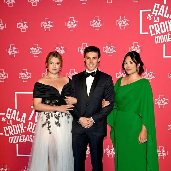 Camille Gottlieb, Louis et Marie Ducruet - 76ème Bal de la Croix Rouge dans la salle des Etoiles à Monaco le 12 juillet 2025. © Bruno Bebert/Bestimage