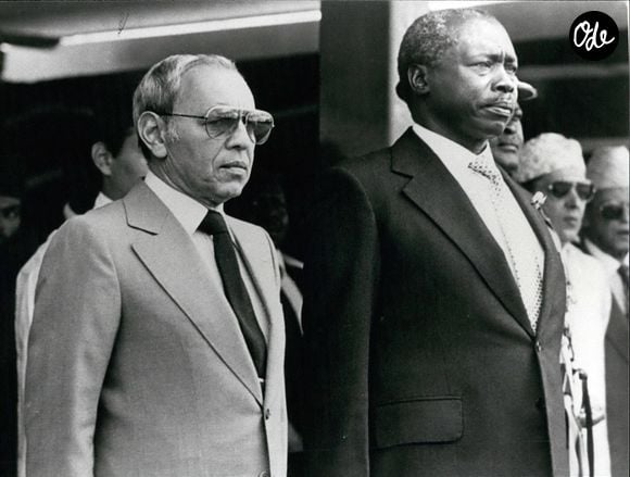 Les propriétaires ont alors transformé l'établissement en banque occulte en empruntant massivement auprès de clients très fortunés, comptant parmi eux de grands patrons, des figures politiques et des souverains comme le roi Hassan II. 

Sep. 09, 1981 - King Hassan II/MOI: Kenyan President Daniel arap Moi with President King Hassen II of Morocco. (Credit Image: ? Keystone Press Agency/ZUMA Press Wire) | 00702036