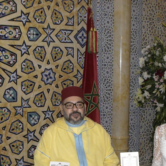 Cette demeure d’exception s’inscrit ainsi parmi les biens les plus confidentiels du marché immobilier très haut de gamme de Neuilly.

Le roi Felipe VI et la reine Letizia d'Espagne, sont accueillis à leur arrivée au dîner d'honneur organisé au Palais Royal de Rabat, par le roi Mohammed VI et les membres de la famille royale (Moulay Hassan, Princesse Lalla Meryem, Princesse Lalla Hasna, Princesse Lalla Asma) dans le cadre de leur voyage officiel au Maroc, le 13 février 2019.