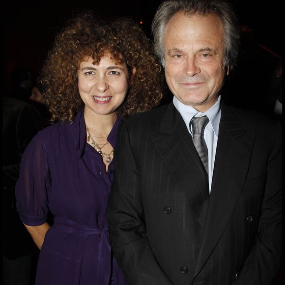 Pour rappel, Valérie a auparavant été rédactrice puis directrice de la rédaction du magazine Elle (de 2002 à 2014), a également travaillé pour la Revue des 2 Mondes (ndlr : Franz-Olivier Giesbert a aussi été directeur de ce titre par le passé) et a été à la télévision lorsqu'elle animait une chronique Canal+ dans La Nouvelle Édition

Franz-Olivier Giesbert et Valérie Toranian à la première du film Polisse en 2011
Bestimage