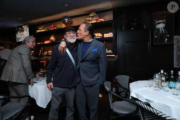 Marc Ruocco et Jean Roch - Jean Roch a reçu ses amis pour fêter la fermeture de son célèbre club privé, "VIP Room" à Saint-Tropez, après 29 ans d'existence, le 5 avril 2026. Après un dernier week-end de fête, du 3 au 5 avril 2026, le célèbre établissement sera remplacé par le "Lilly's Club".
© Franz Chavaroche / Bestimage