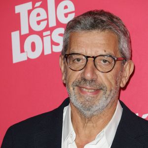 Michel Cymes - Photocall de la soirée "Télé Loisirs Awards 2024" aux Jardins du Pont-Neuf à Paris le 23 septembre 2024.  © Coadic Guirec/Bestimage