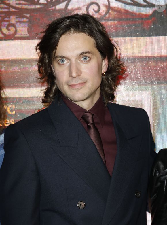 Lucas Bravo au photocall de la première du film "Les Femmes au balcon" au cinéma Pathé Wepler à Paris le 25 novembre 2024.
© Marc Ausset-Lacroix / Bestimage