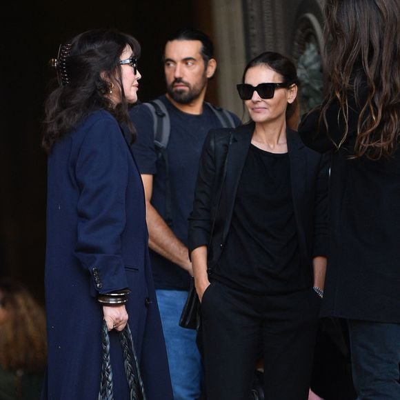 Isabelle Adjani, Virginie Ledoyen - Personnalités aux obsèques de Jean-Paul Rappeneau en l’église Saint-Sulpice à Paris le 10 septembre 2026 ©Agence/Bestimage