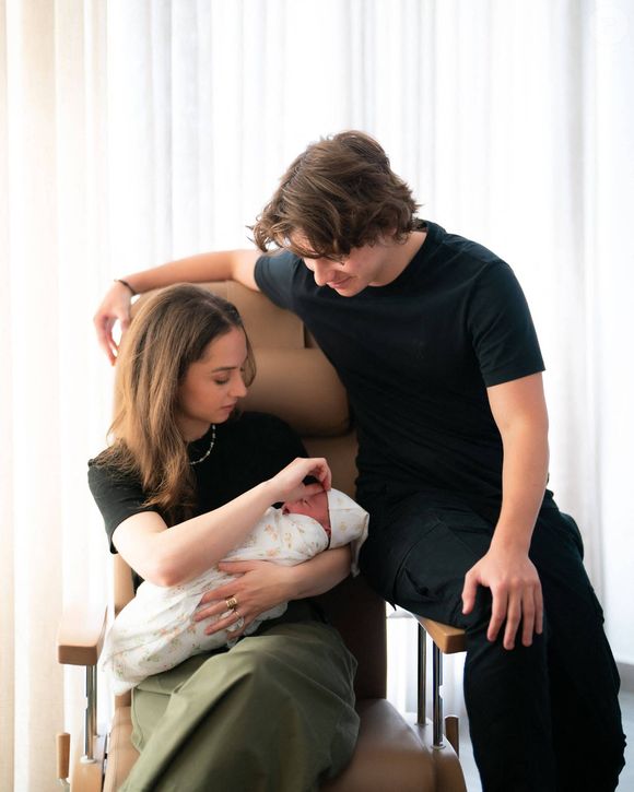 Il s'agit d'Iman de Jordanie, née le 3 août 2024 
La princesse Iman et son frère le prince Hashem de Jordanie - Naissance de la princesse Iman de Jordanie, fille du prince Hussein de Jordanie et de sa femme la princesse Rajwa au Centre Médical King Hussein à Amman. Le 3 août 2024 Dana Press / Bestimage