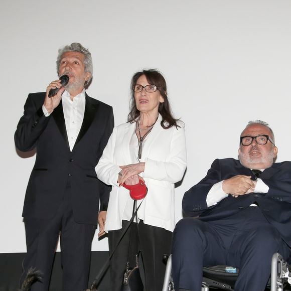 Alain Chabat, Chantal Lauby, Dominique Farrugia - Soirée à l'occasion des 25 ans du film "La Cité de la peur" aux allées des Libertés lors du 72ème Festival International du Film de Cannes. Le 16 mai 2019
© Christophe Aubert via Bestimage