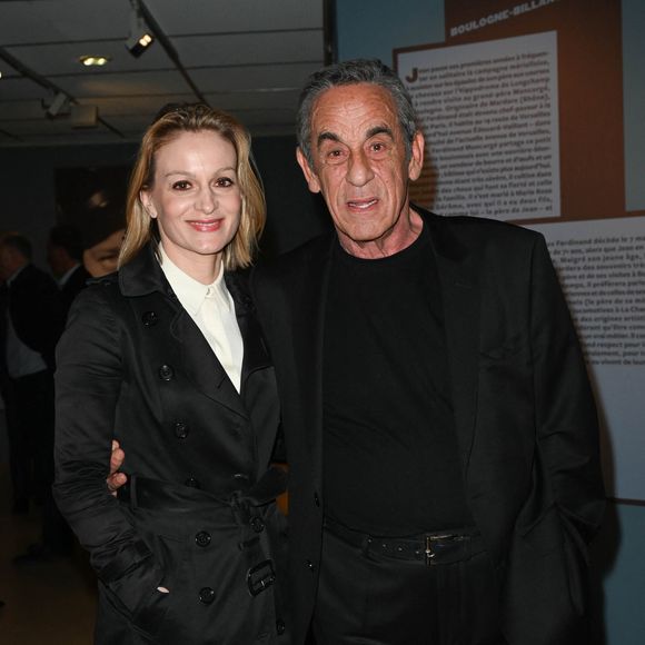 Thierry Ardisson et sa femme Audrey Crespo-Mara - Vernissage de l'exposition Jean Gabin à l'Espace Landowski / Musée des Années 30 à Boulogne-Billancourt le 8 mars 2022. © Coadic Guirev/Bestimage