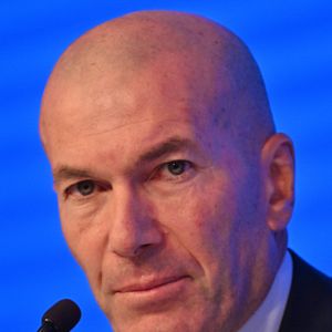 Le fédération n'avait pas touché à son emblème depuis 2018.

L'ancien international français de football Zinédine Zidane s'exprime lors d'une conférence de presse visant à le présenter comme le nouveau sélectionneur de l'équipe de France, au siège de la Fédération française de football (FFF) à Paris, le 28 juillet 2026. © Christian Liewig/Bestimage